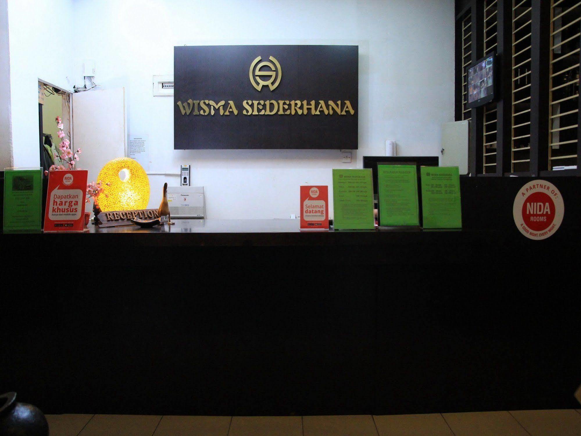 Wisma Sederhana Mitra Reddoorz Medan Buitenkant foto